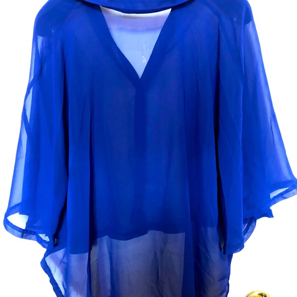 Blue satin sleeveless blouse - Picture 2 of 2
